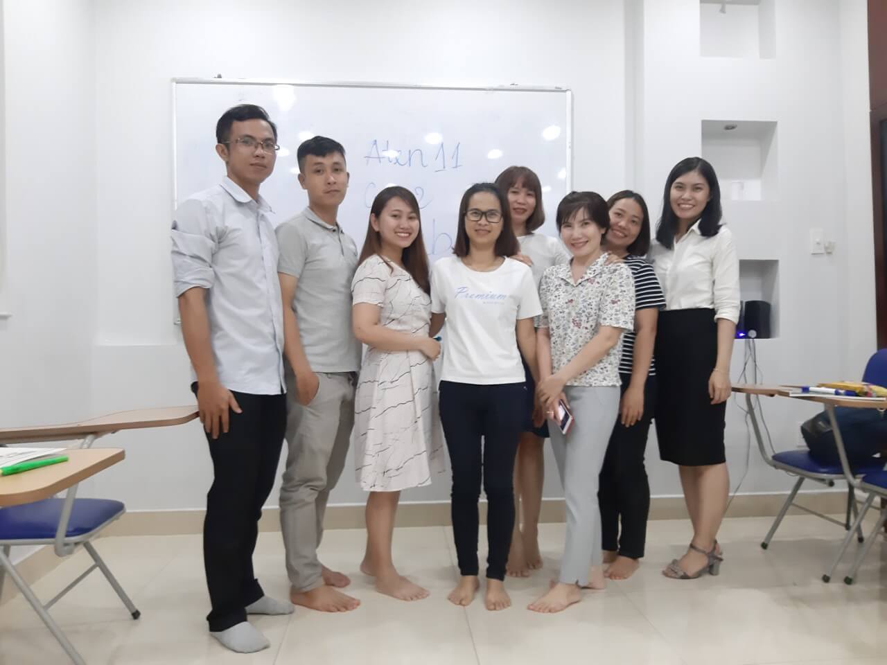 hoc-tieng-anh-giao-tiep-cho-nguoi-lon-tuoi-2 hoc-tieng-anh-giao-tiep-cho-nguoi-lon-tuoi-2