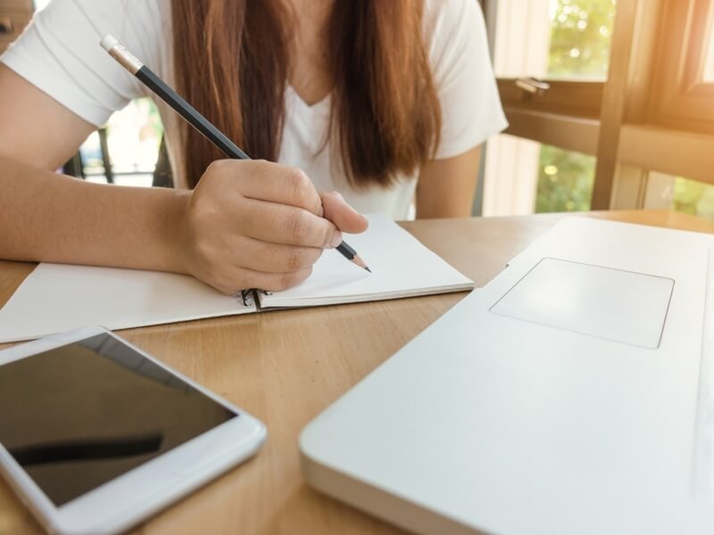 Hình ảnh học tiếng anh online trên máy tính số 2 Hình ảnh học tiếng anh online trên máy tính số 2