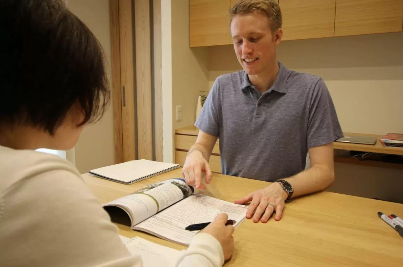 Học tiếng Anh cho người đi làm mất gốc