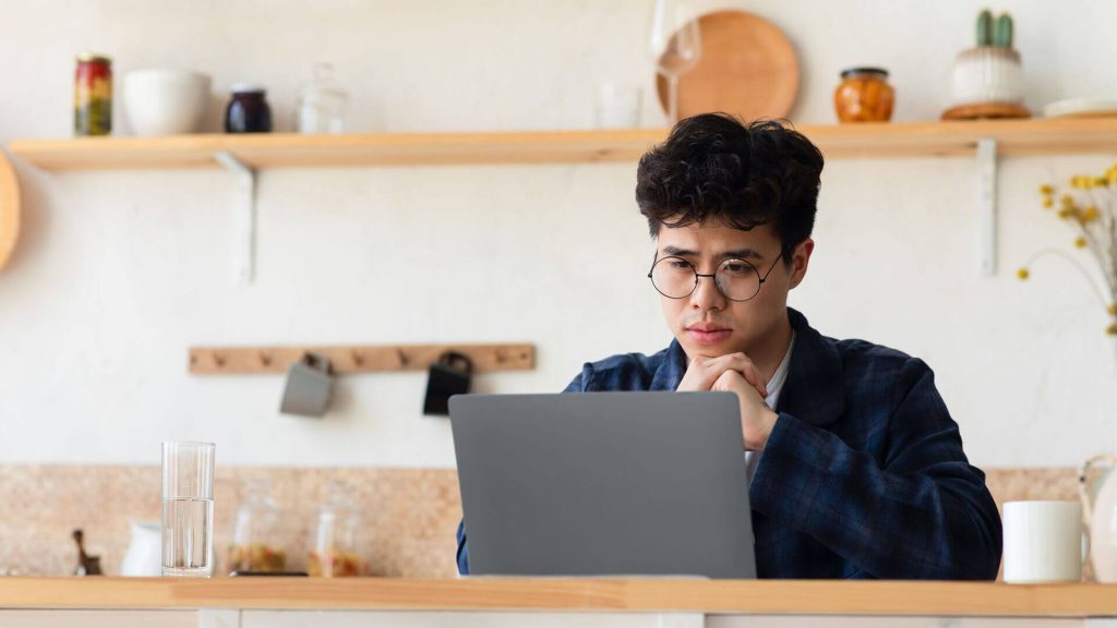 Hình ảnh học tiếng anh online có thực sự hiệu quả số 4 hinh-anh-hoc-tieng-anh-online-co-thuc-su-hieu-qua-so-4.jpg