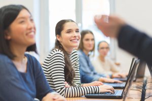 Hình ảnh tiếng anh giao tiếp là gì số 6