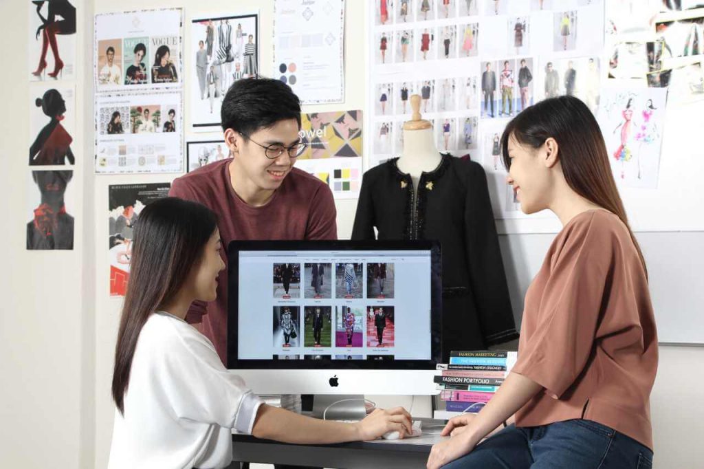 Hình ảnh tiếng anh giao tiếp bán hàng quần áo số 4 hinh-anh-tieng-anh-giao-tiep-ban-hang-quan-ao-so-4.jpeg
