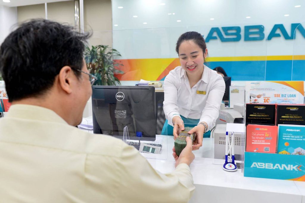 Hình ảnh tiếng anh giao tiếp ngân hàng số 3 hinh-anh-tieng-anh-giao-tiep-ngan-hang-so-3.jpg