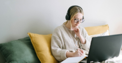 Luyện Listening IELTS như thế nào cho hiệu quả cao?