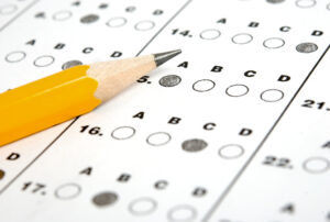 hinh-anh-meo-khoanh-trac-nghiem-tieng-anh-cho-nguoi-mat-goc-3