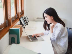 Hình ảnh học tiếng anh giao tiếp online uy tín 1 hinh-anh-hoc-tieng-anh-giao-tiep-online-uy-tin-1