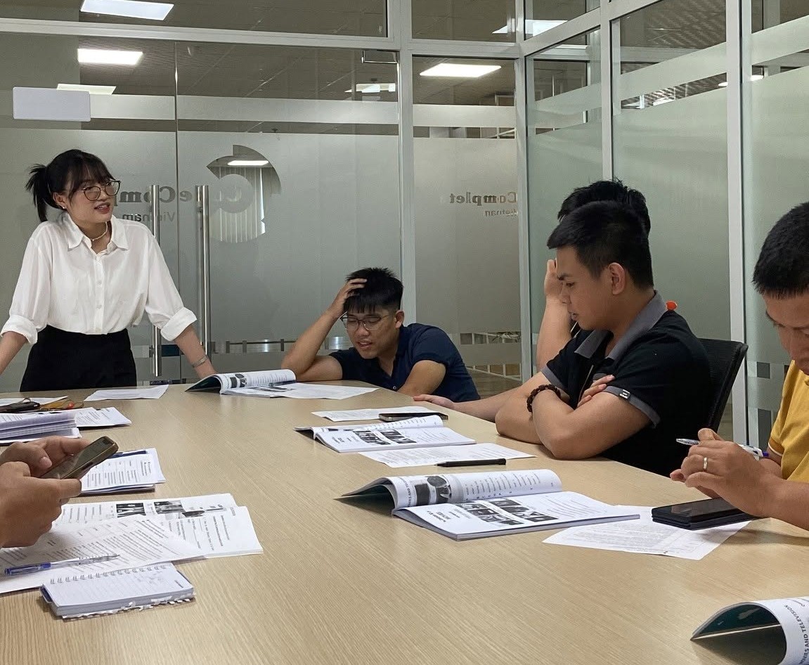 "Môi trường speaking thực tế giúp nhiều developer phản xạ discussion nhanh và tự nhiên hơn khi đi làm."