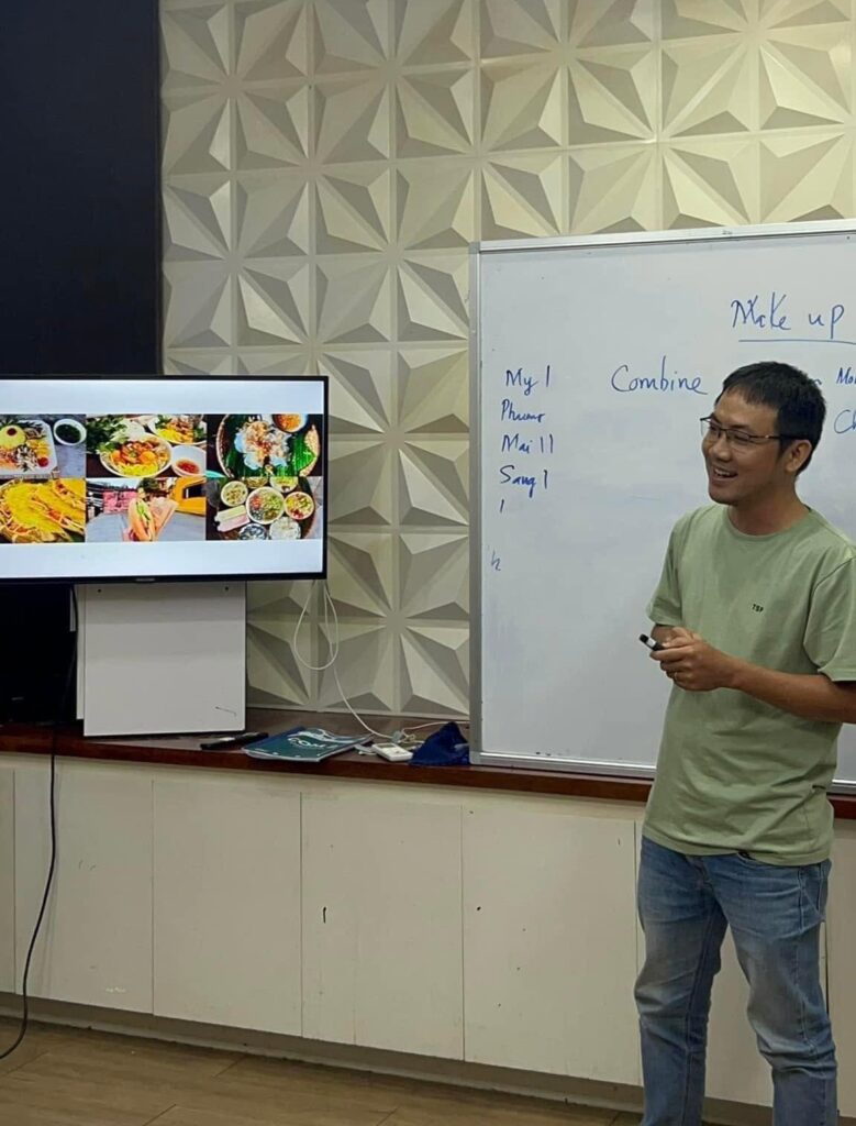 "Role-play workplace scenario giúp nhiều developer speaking tự nhiên hơn khi đi làm."