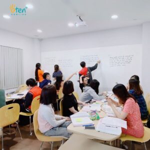 "Nhiều dân văn phòng cải thiện speaking tốt hơn khi luyện phản xạ đều và vừa sức sau giờ làm"