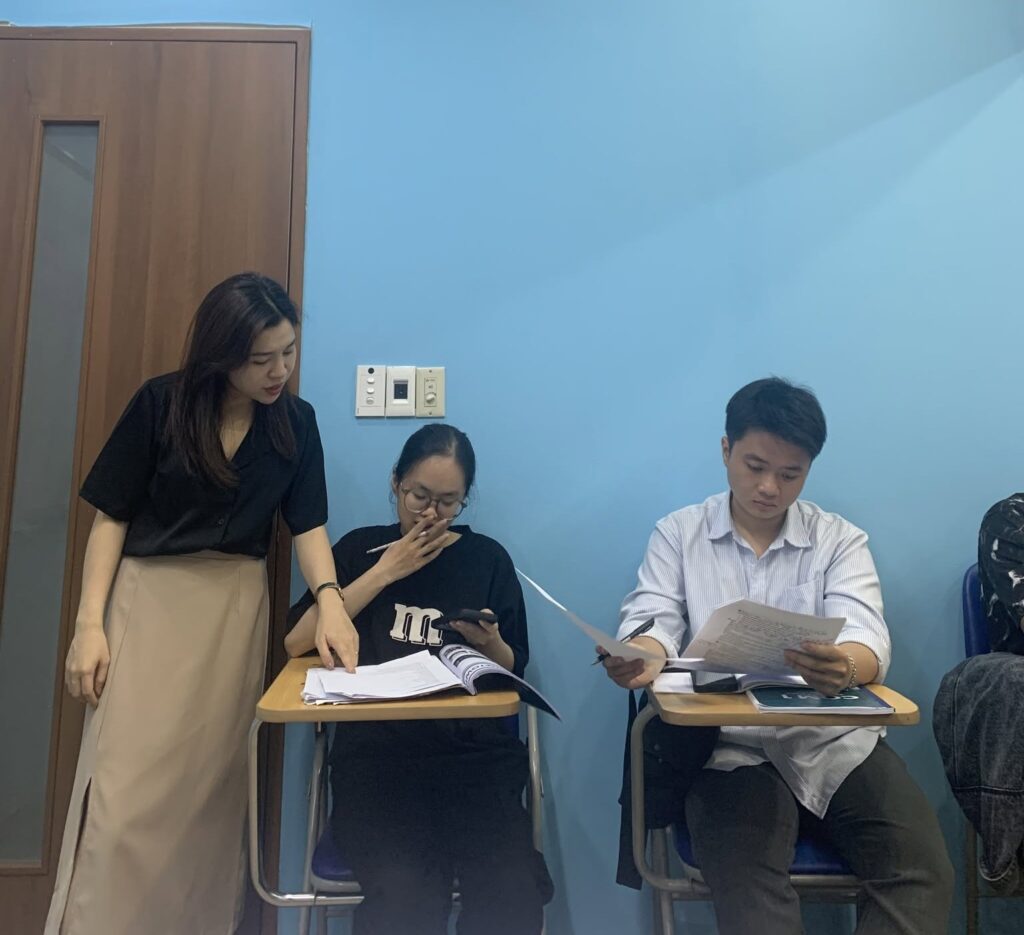 "Luyện phản xạ theo workplace scenario giúp nhiều dân văn phòng speaking tự nhiên hơn khi đi làm"