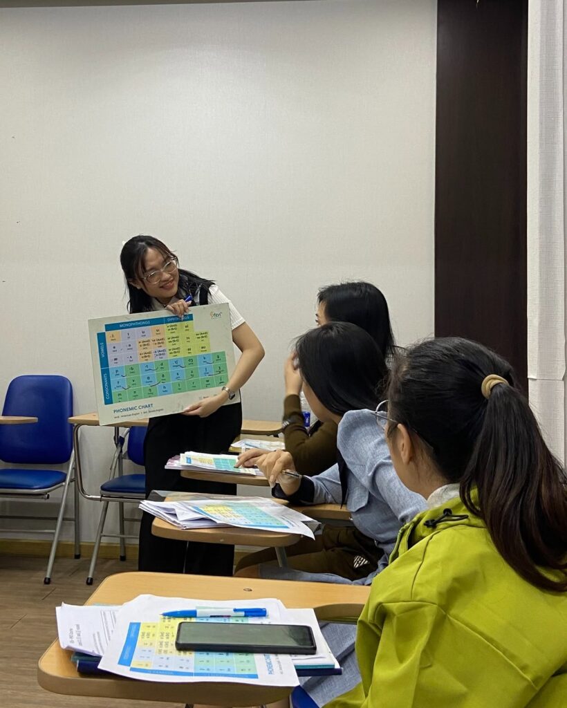 "Luyện speaking theo tình huống công việc thật giúp nhiều người giao tiếp tự nhiên hơn khi đi làm"
