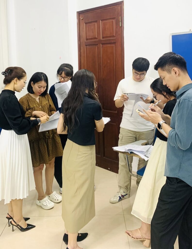 "Môi trường có speaking thường xuyên giúp nhiều người đi làm mất gốc cải thiện phản xạ giao tiếp tự nhiên hơn"