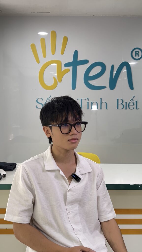 "Anh Kiều Minh Đức, 24 tuổi, học viên khóa tiếng Anh giao tiếp 6 tháng tại Aten English."