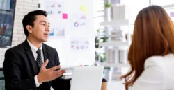 Cách giới thiệu sản phẩm bằng tiếng Anh cho Sales B2B: Cấu trúc, mẫu câu và bài nói