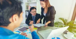 Tiếng Anh giao tiếp cho Sales B2B và Sales xuất khẩu: Cần học gì để dùng được trong công việc?